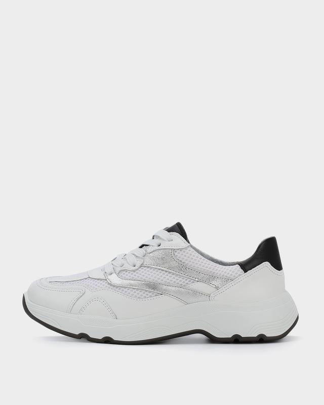 Кроссовки с технологией High Soft