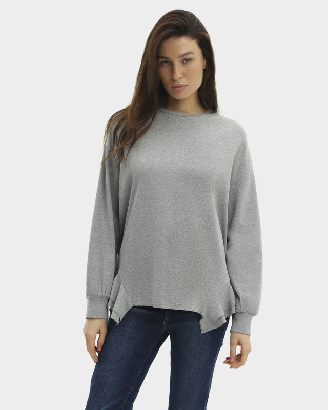 Пуловер прямого кроя из нежной ткани джерси с оборками