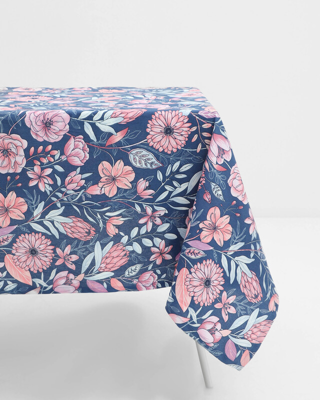 Скатерть &laquo;Моэна&raquo;