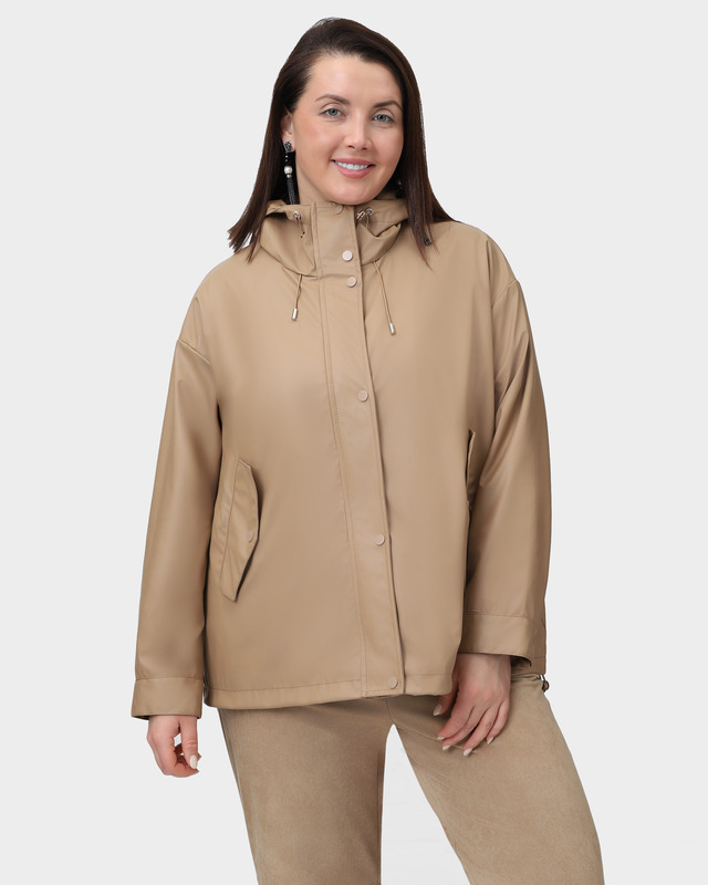 Ветровка из экокожи с регулируемым капюшоном