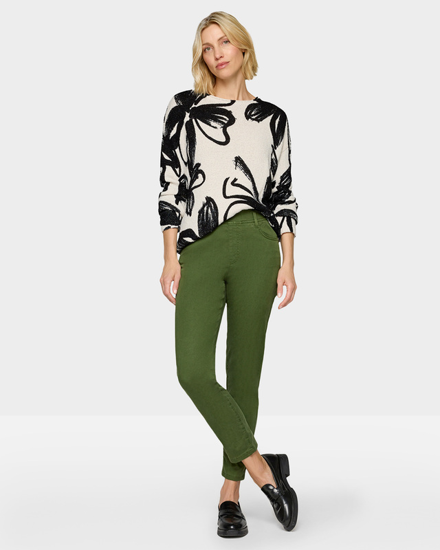 Укороченные джинсы без застежки