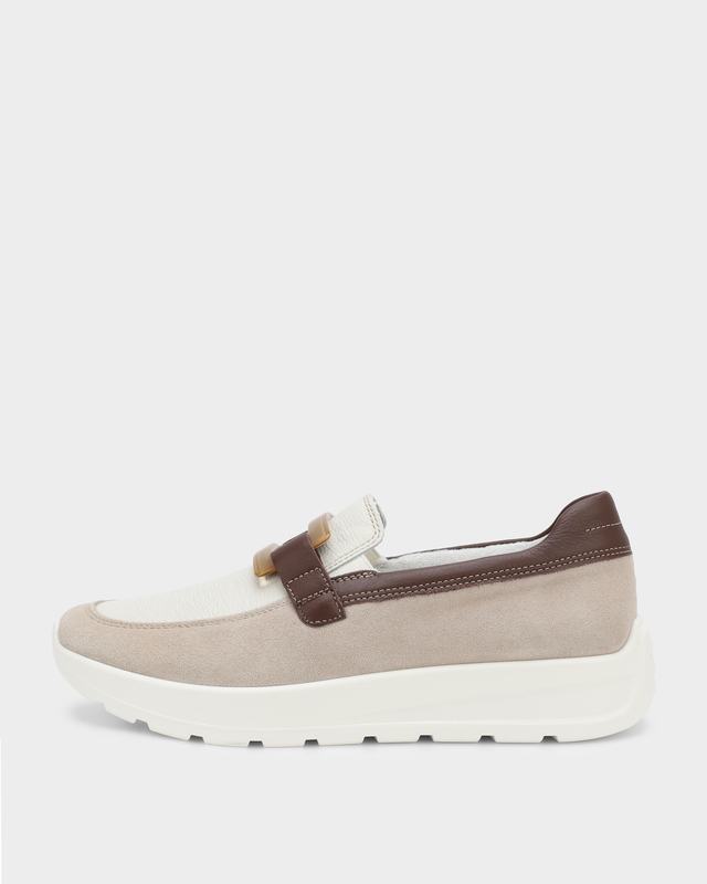 Лоферы увеличенной полноты из натуральной замши с технологией High Soft