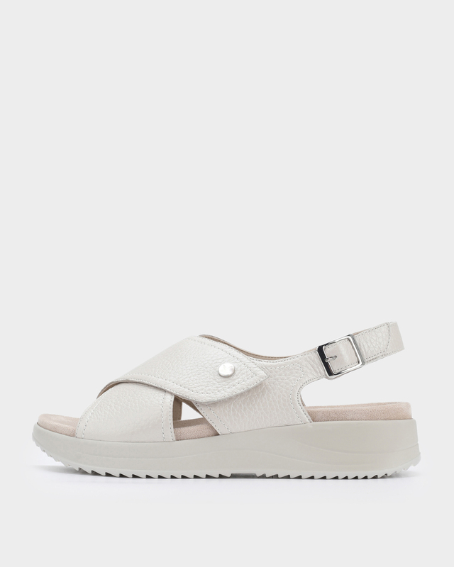 Сандалии из натуральной кожи оленя со съемной стелькой Memotion Wash