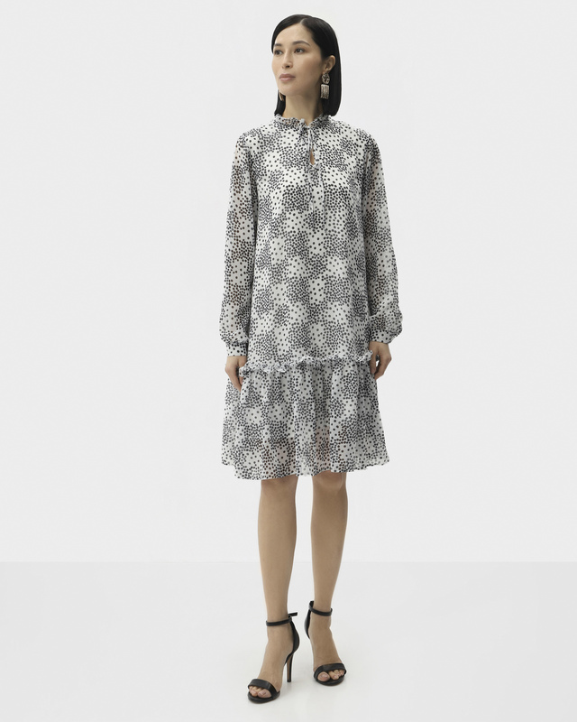 Платье миди трапециевидного силуэта