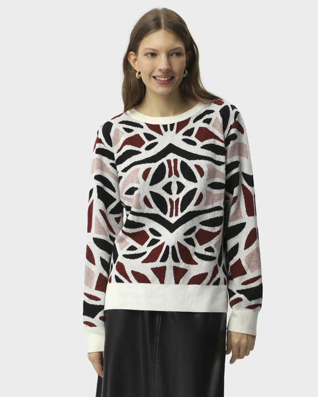 Пуловер с шерстью в составе