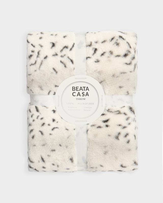 Плед меховой с анималистическим принтом