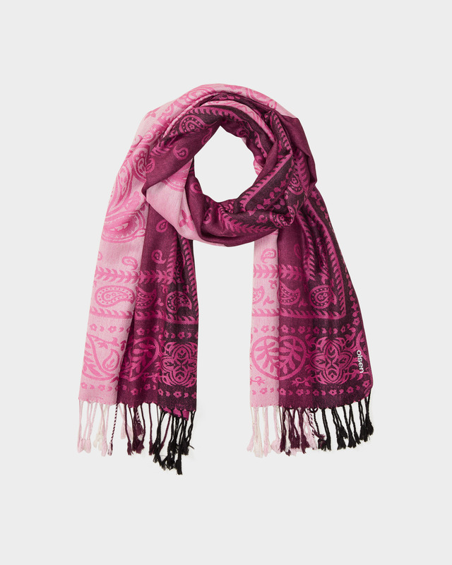 Шарф с вискозой в составе