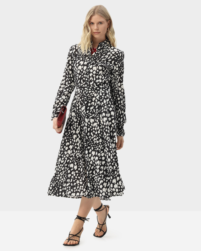 Платье-рубашка из чистого района с анималистическим принтом 7990₽