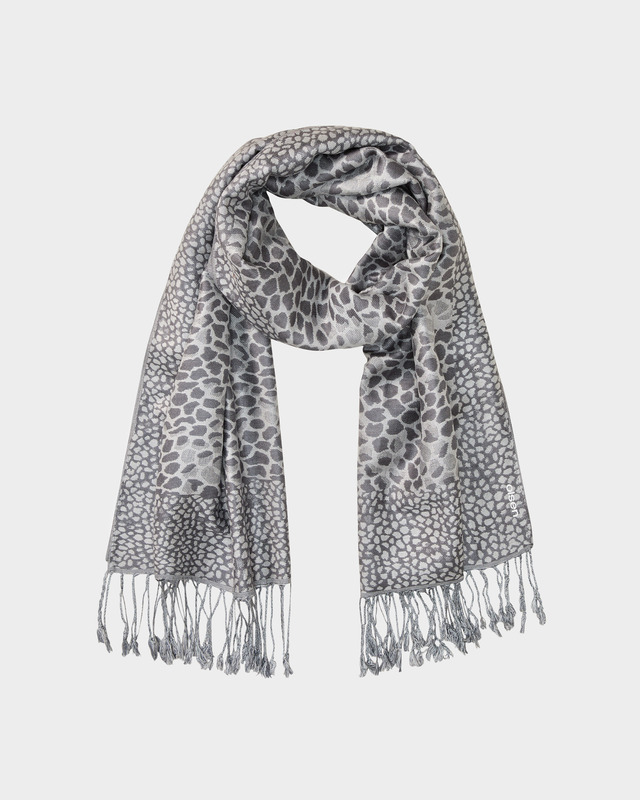 Шарф с вискозой в составе