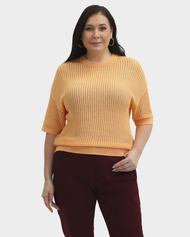 Пуловер прямого силуэта с короткими рукавами и фактурным узором