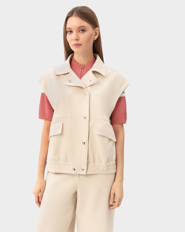 Жилет свободного кроя с застежкой на кнопки