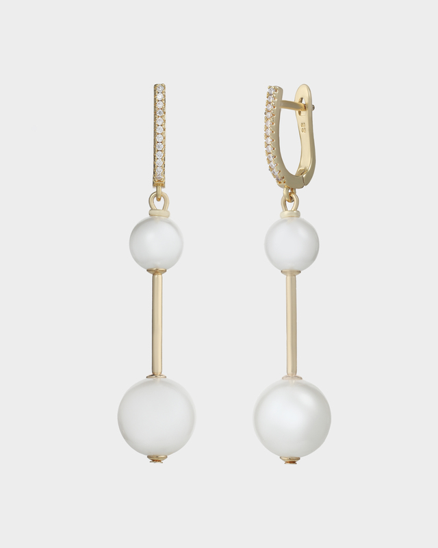 Серьги с реконструированным жемчугом и фианитами