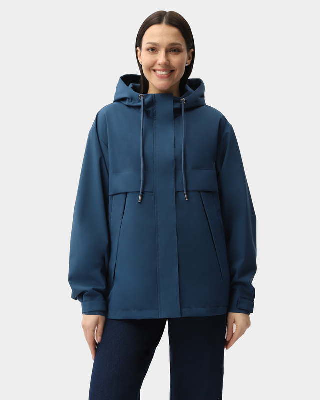 Куртка из мягкой водоотталкивающей ткани с капюшоном