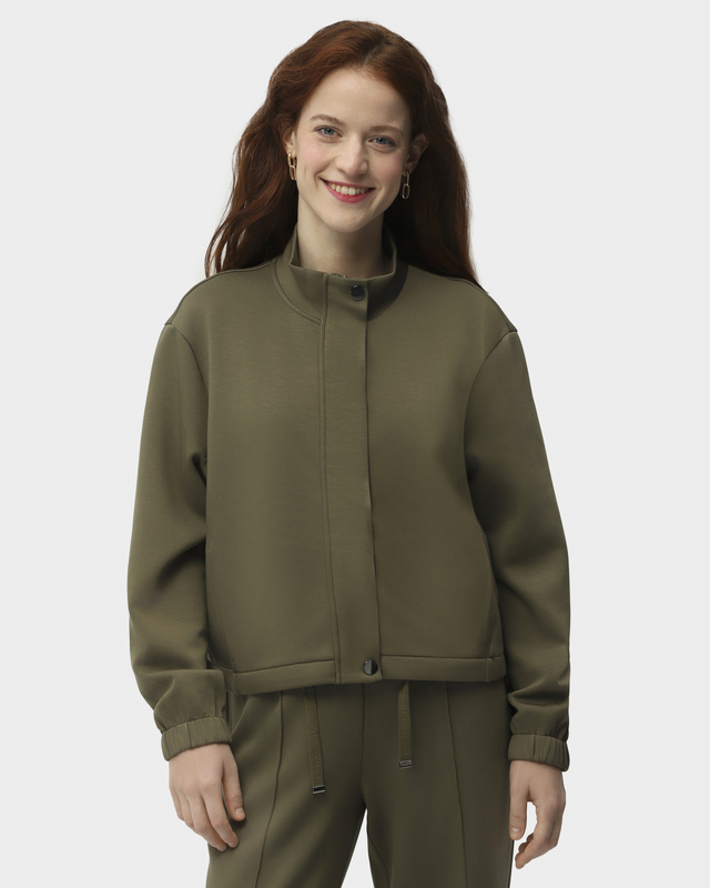 Куртка из скубы с активной кулиской по низу