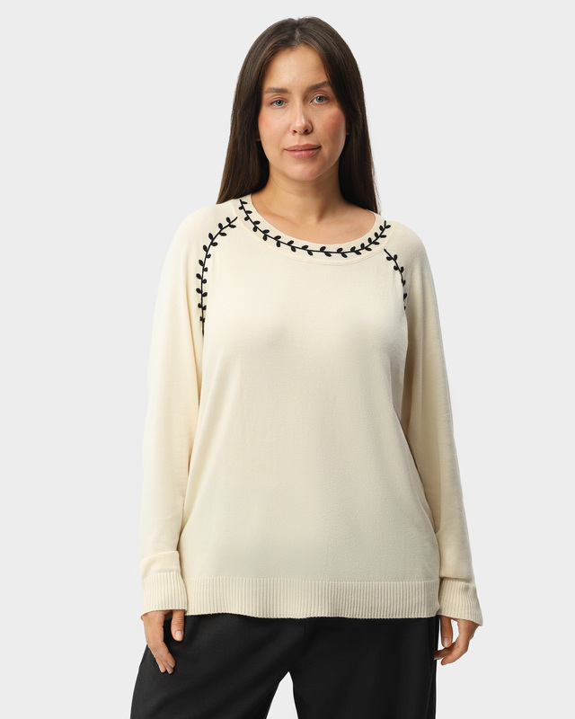 Мягкий свитер прямого кроя с вышивкой в виде веточек