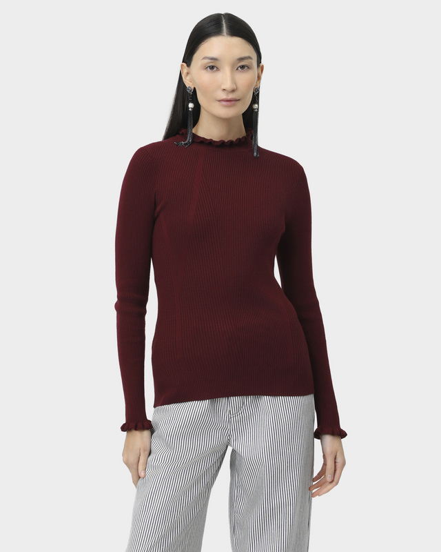 Водолазка прямого силуэта с рюшем на воротнике и краях рукавов