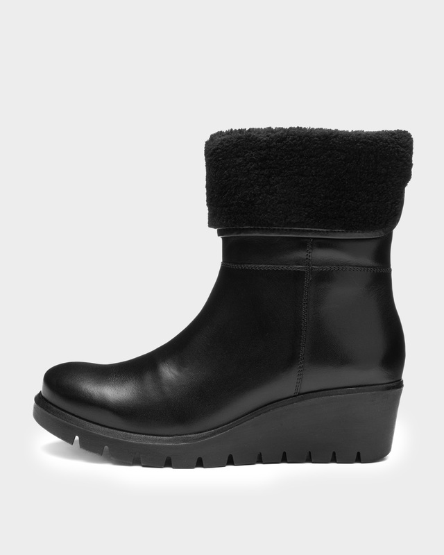 Ботильоны из натуральной кожи с инновационной технологией HighSoft