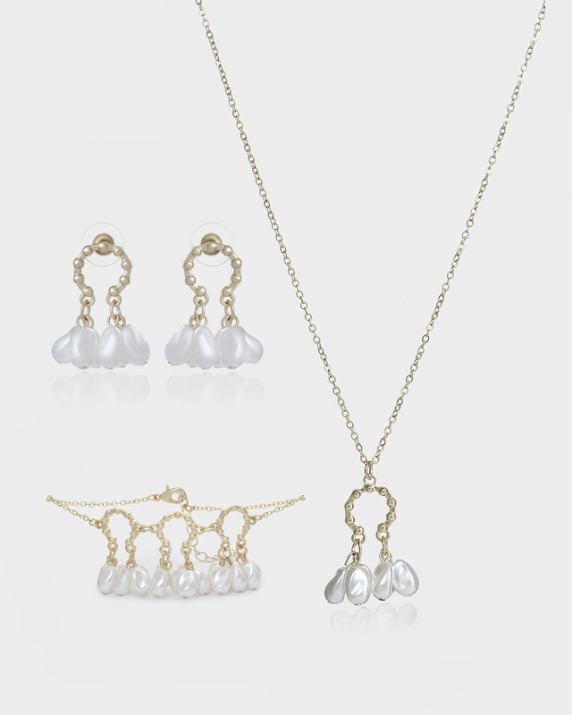 Набор: колье, браслет и серьги