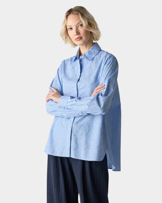 Блузка из хлопка в узкую полоску и с декором термоклеевыми стразами