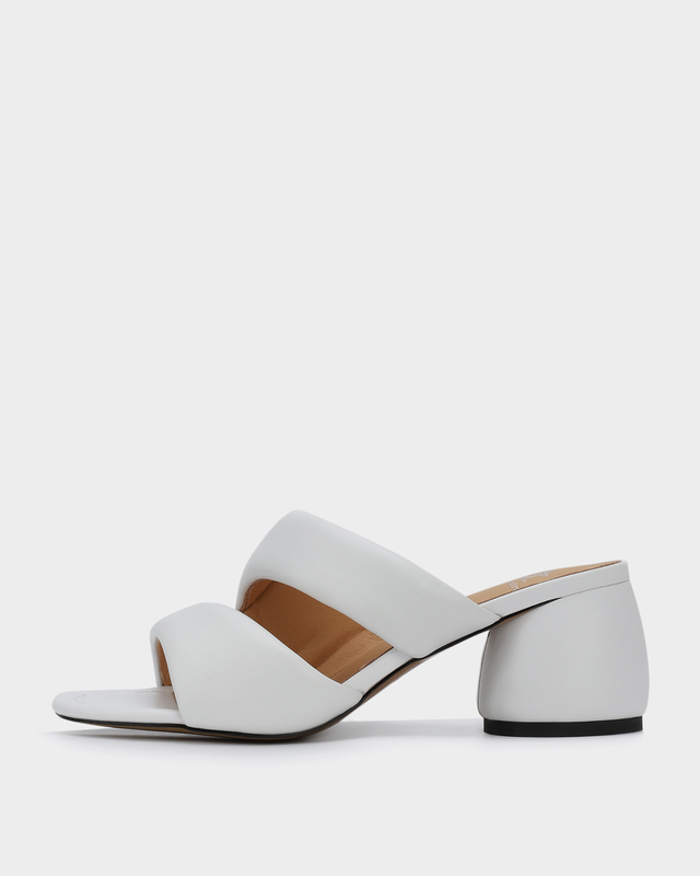 Кожаные сабо на округлом каблуке