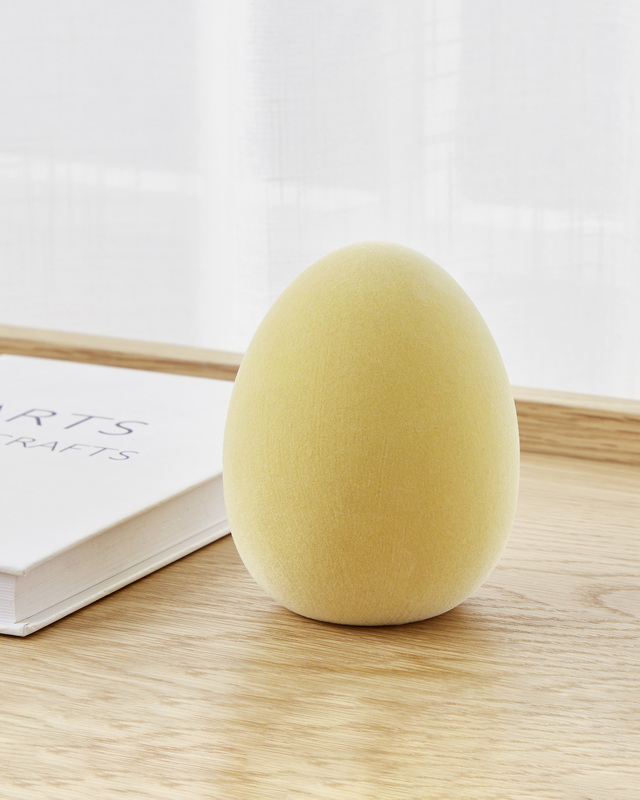 Фигурка &laquo;Яйцо флокированное&raquo;, фарфор, желтое