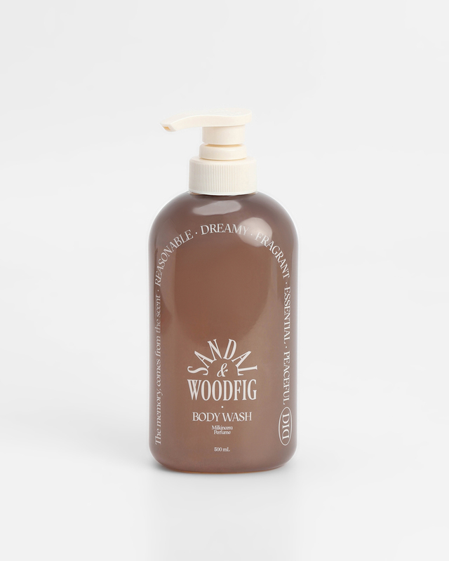 Парфюмированное мыло для ванны и душа SANDALWOODFIG 500 мл 3599₽