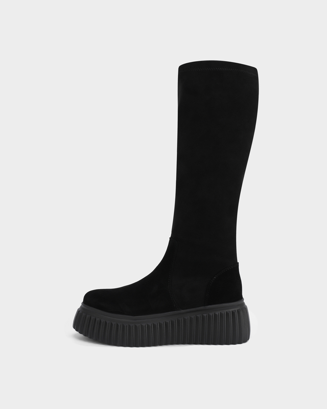 Сапоги из натуральной замши и текстиля на высокой ребристой подошве 14990₽