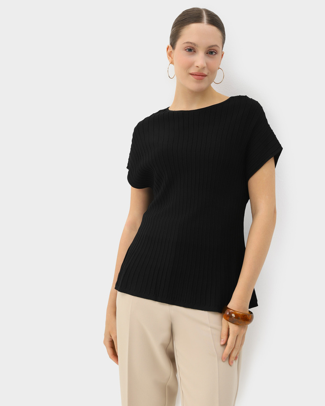 Приталенный топ из ребристого трикотажа