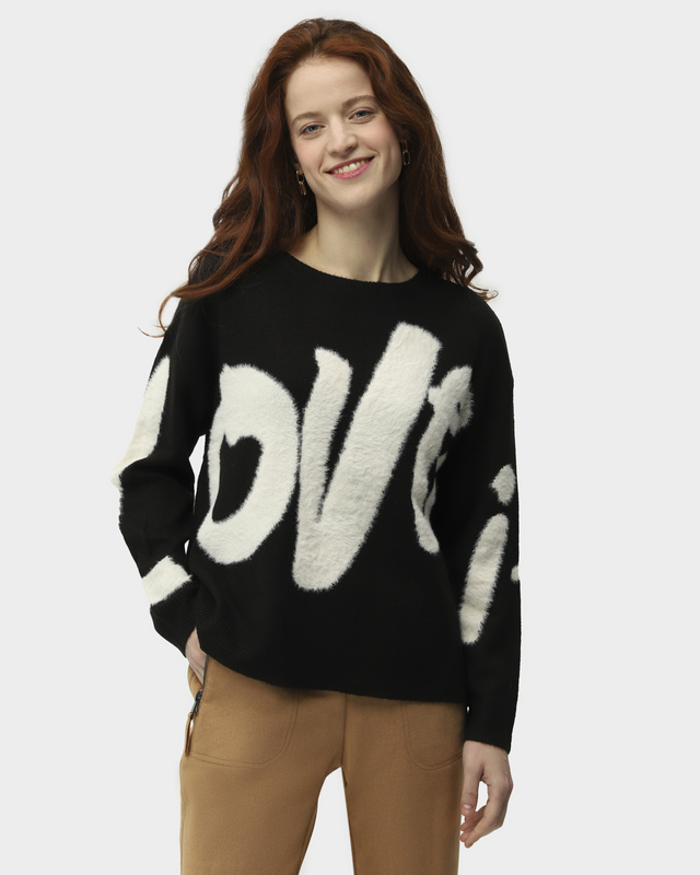 Пуловер с эффектным крупным узором