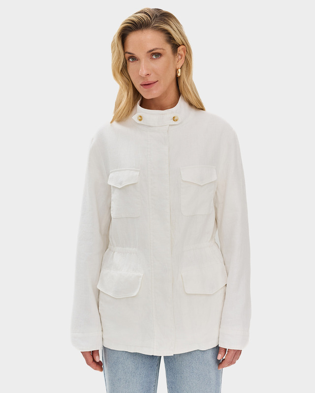 Льняной жакет с воротником-стойкой на пуговицах