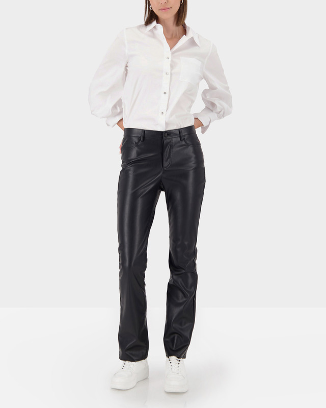 Брюки прямого кроя из экокожи