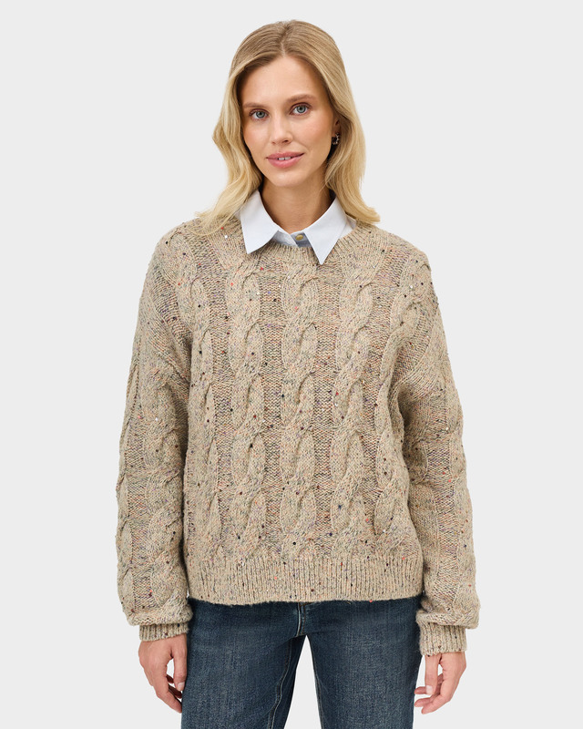 Меланжевый джемпер с объемным арановым узором