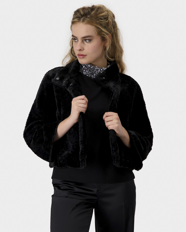 Куртка из экомеха