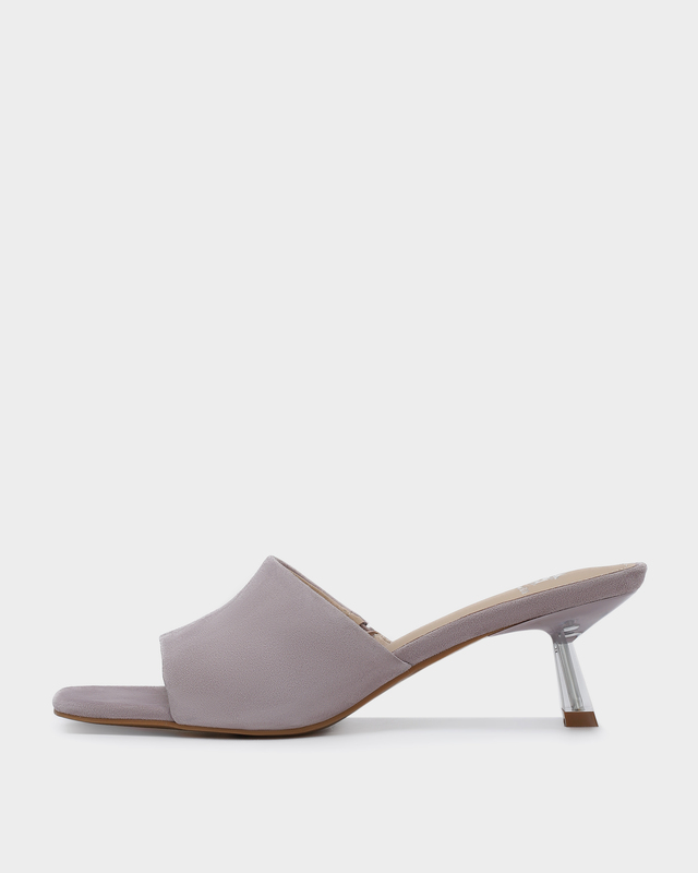 Кожаные сабо на каблуке-рюмочке