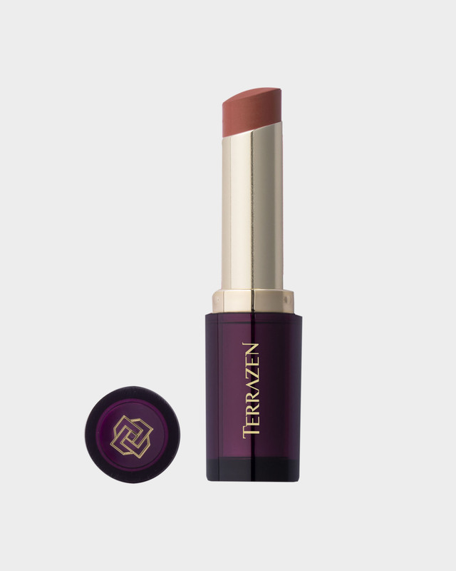 Сатиновая помада для губ Ultimate тон 203 laquoПерсиковый беж raquo 4 г 3599₽