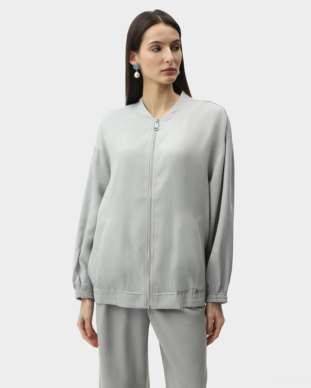 Куртка оверсайз из лиоцелла с воротником-стойкой