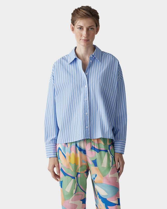 Блузка в двойную полоску с декором в виде страз