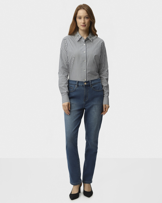 Джинсы слим с эластичной вставкой на талии