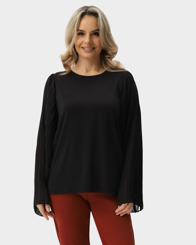 Блузка с плиссированными рукавами