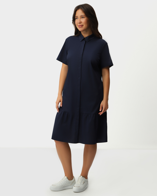 Платье свободного кроя с оборкой на подоле 13990₽