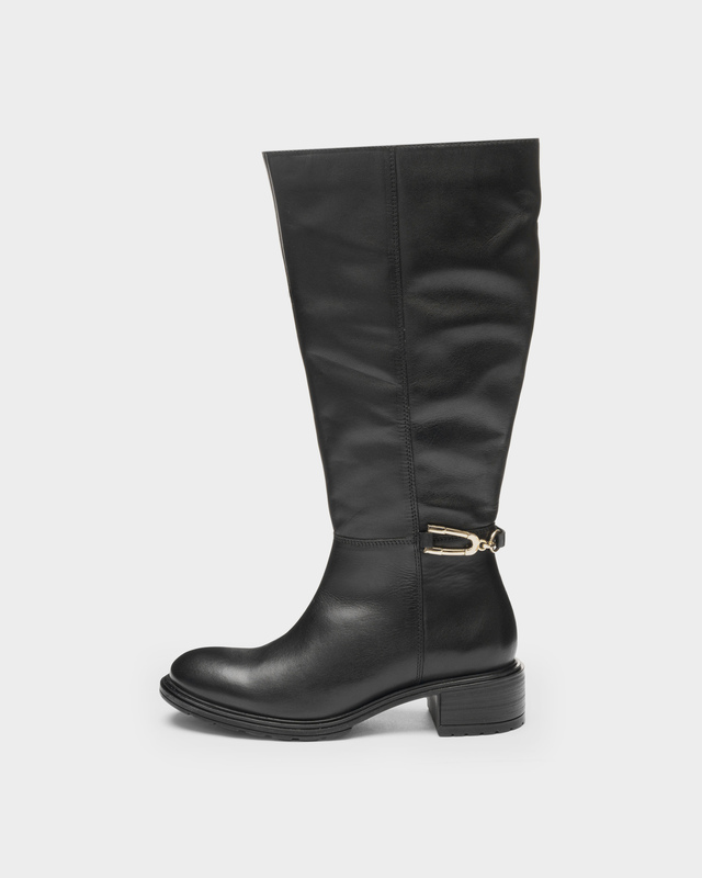 Сапоги со съемной стелькой и технологией High Soft 19990₽