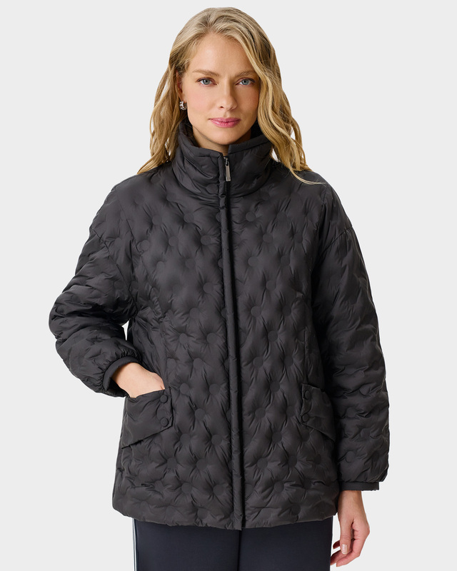 Легкая куртка свободного силуэта с фантазийной горячей стежкой