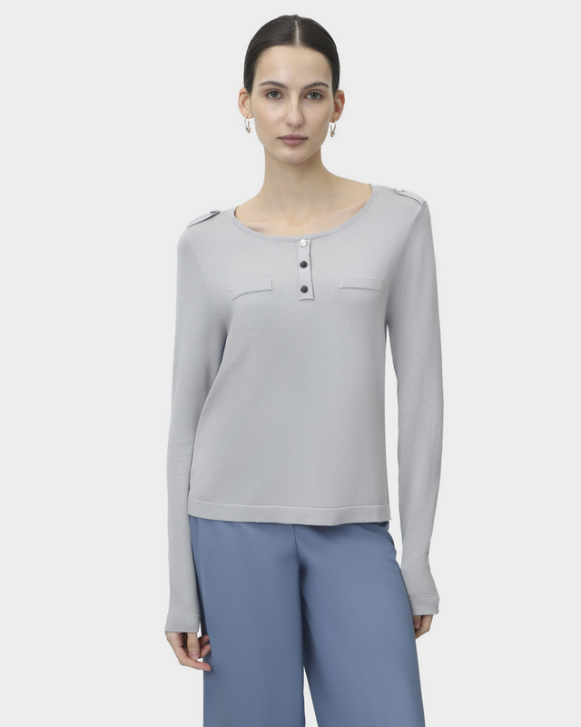 Пуловер прямого кроя с имитацией планки