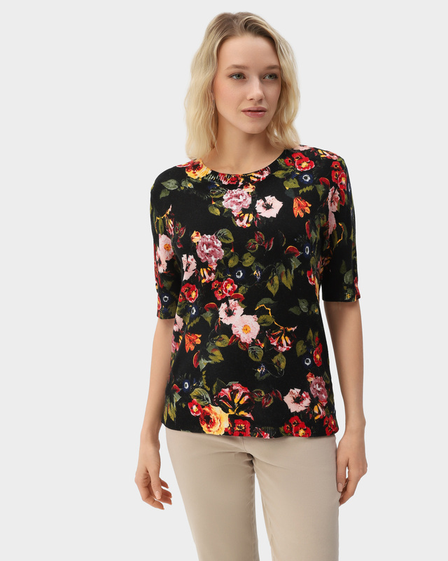 Пуловер с вискозой в составе с цветочным принтом