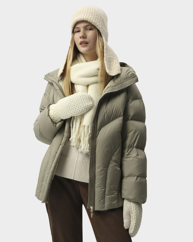 Комплект: шарф, шапка-ушанка и варежки