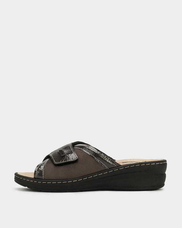 Сабо с анатомической стелькой и застежкой на липучке