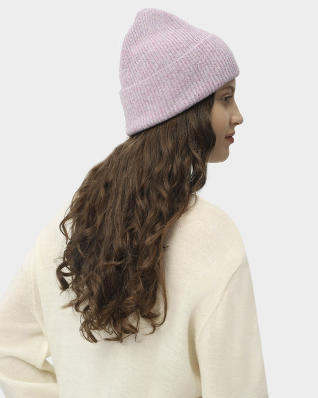 Вязаная шапка с шерстью в составе