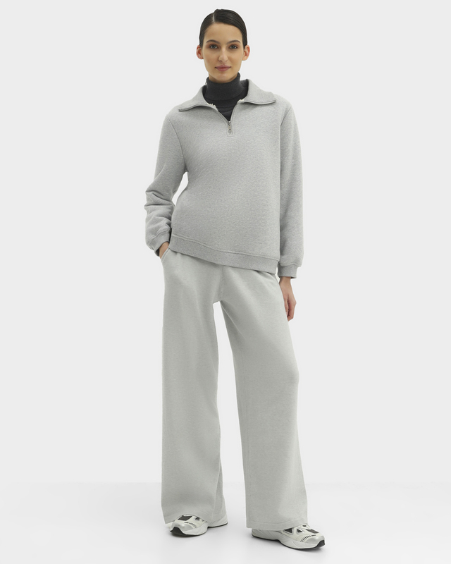 Брюки прямого кроя с широкой эластичной резинкой на талии